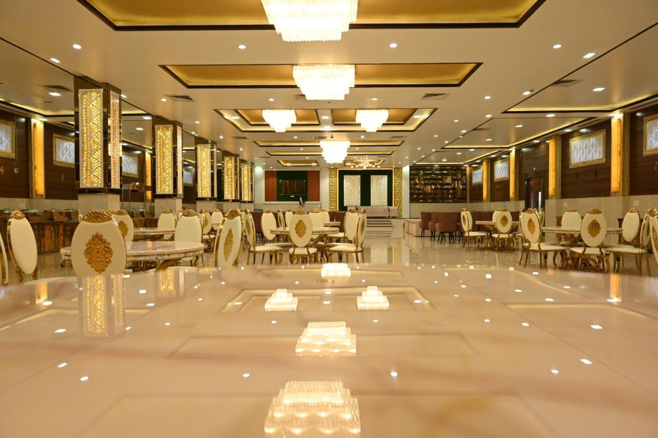 Hotel Vasdaa Grand Dehradun Esterno foto