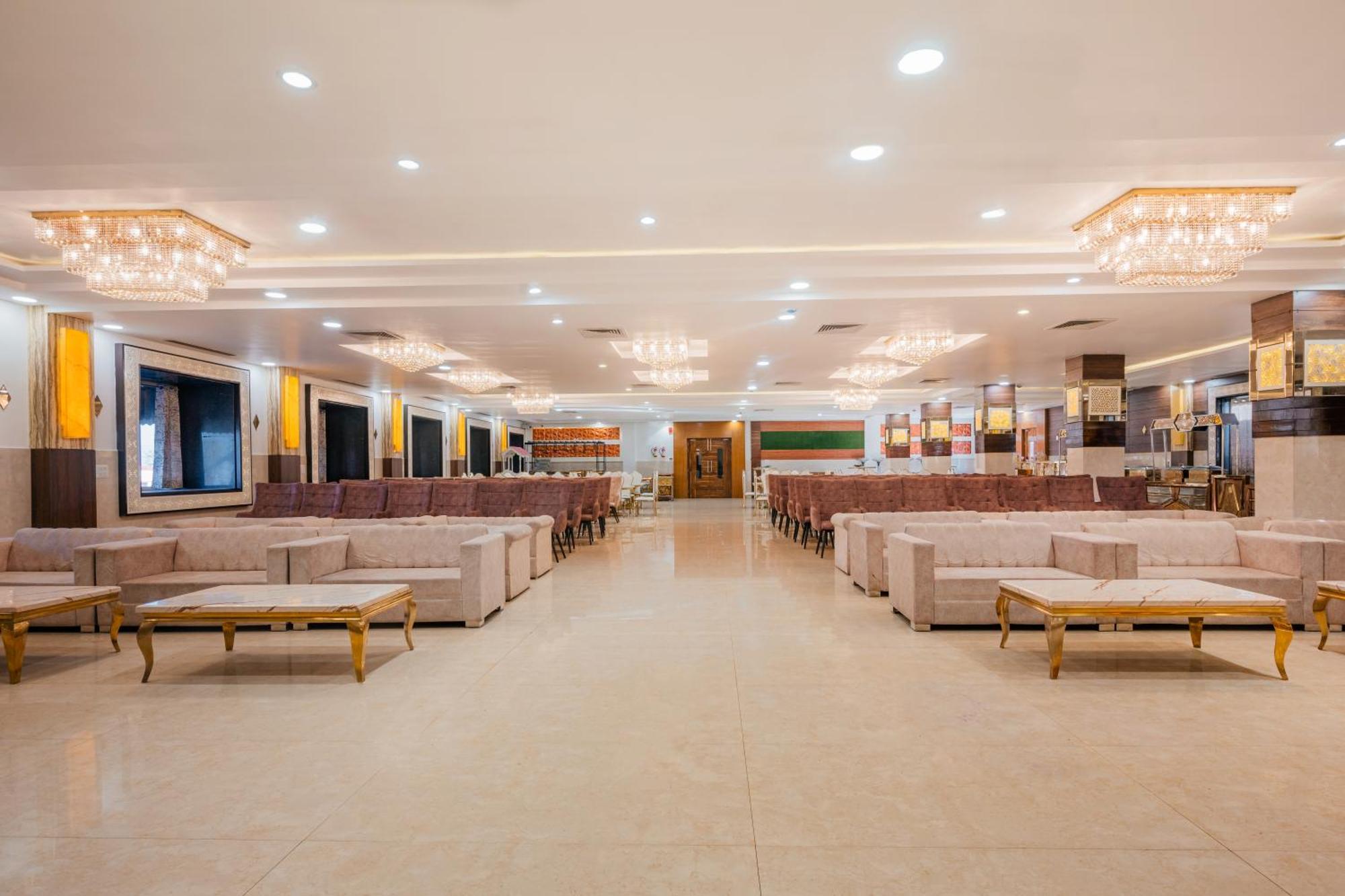 Hotel Vasdaa Grand Dehradun Esterno foto