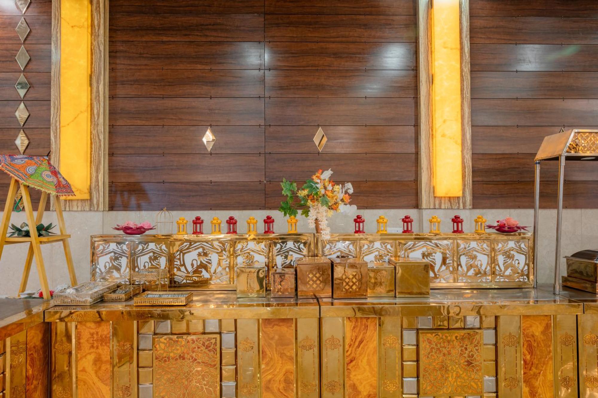 Hotel Vasdaa Grand Dehradun Esterno foto