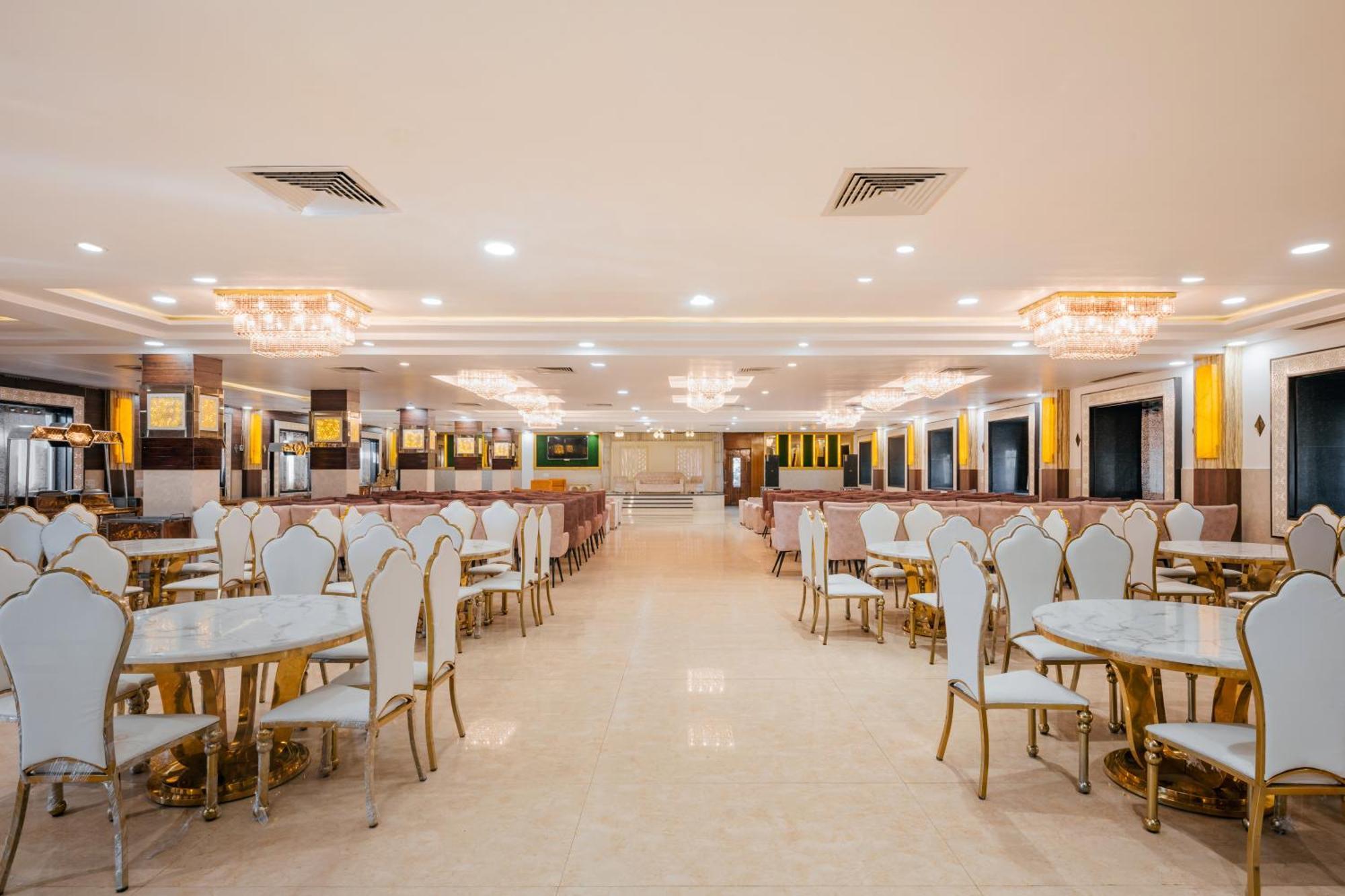 Hotel Vasdaa Grand Dehradun Esterno foto
